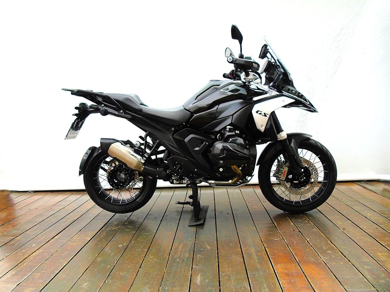 BMW R 1300 GS TRIPLE BLACK