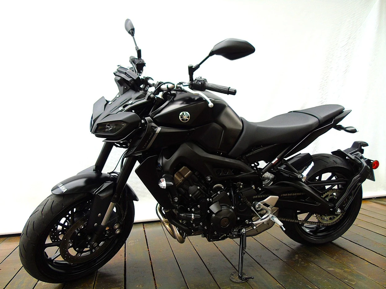 YAMAHA MT-09
