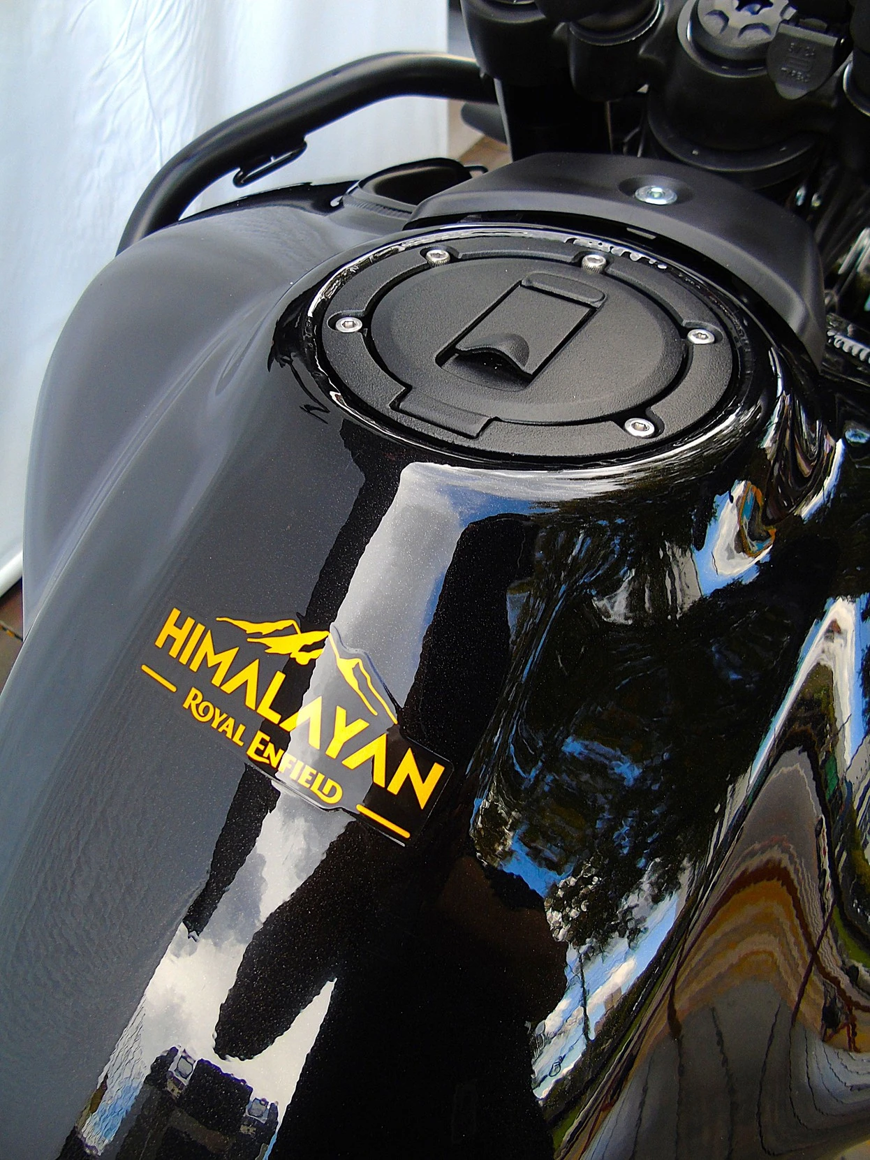 ROYAL ENFIELD HIMALAYAN