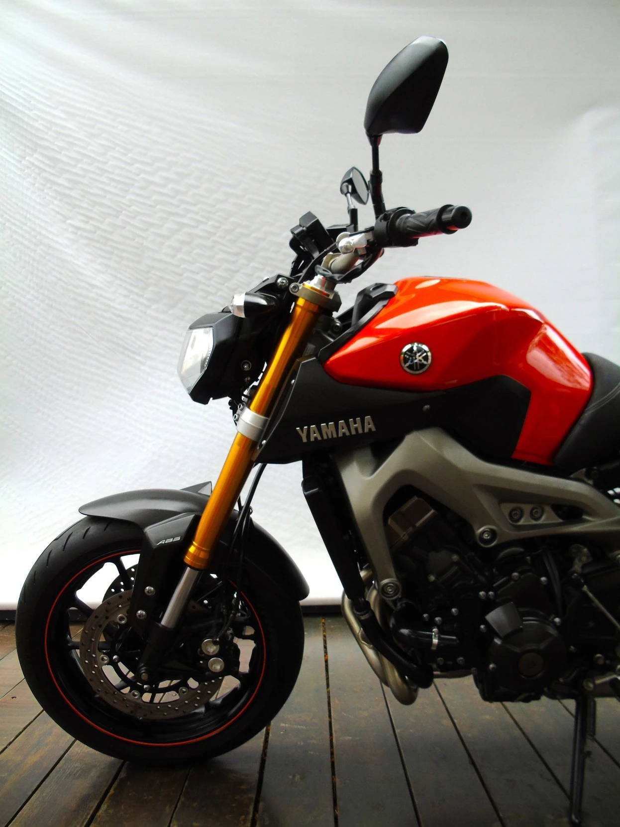 YAMAHA MT-09
