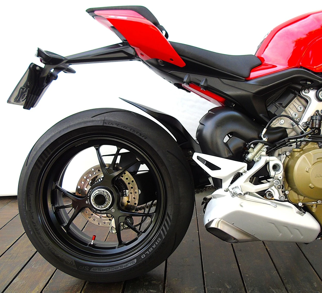 DUCATI STREETFIGHTER V4 S