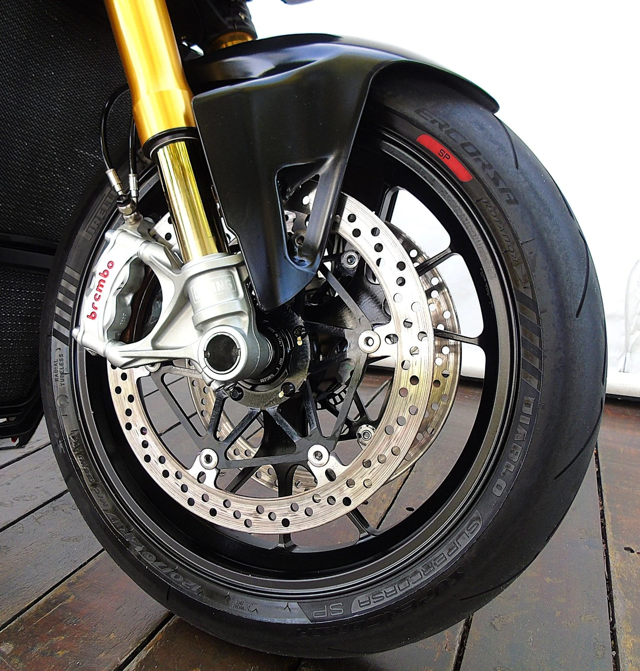 DUCATI STREETFIGHTER V4 S