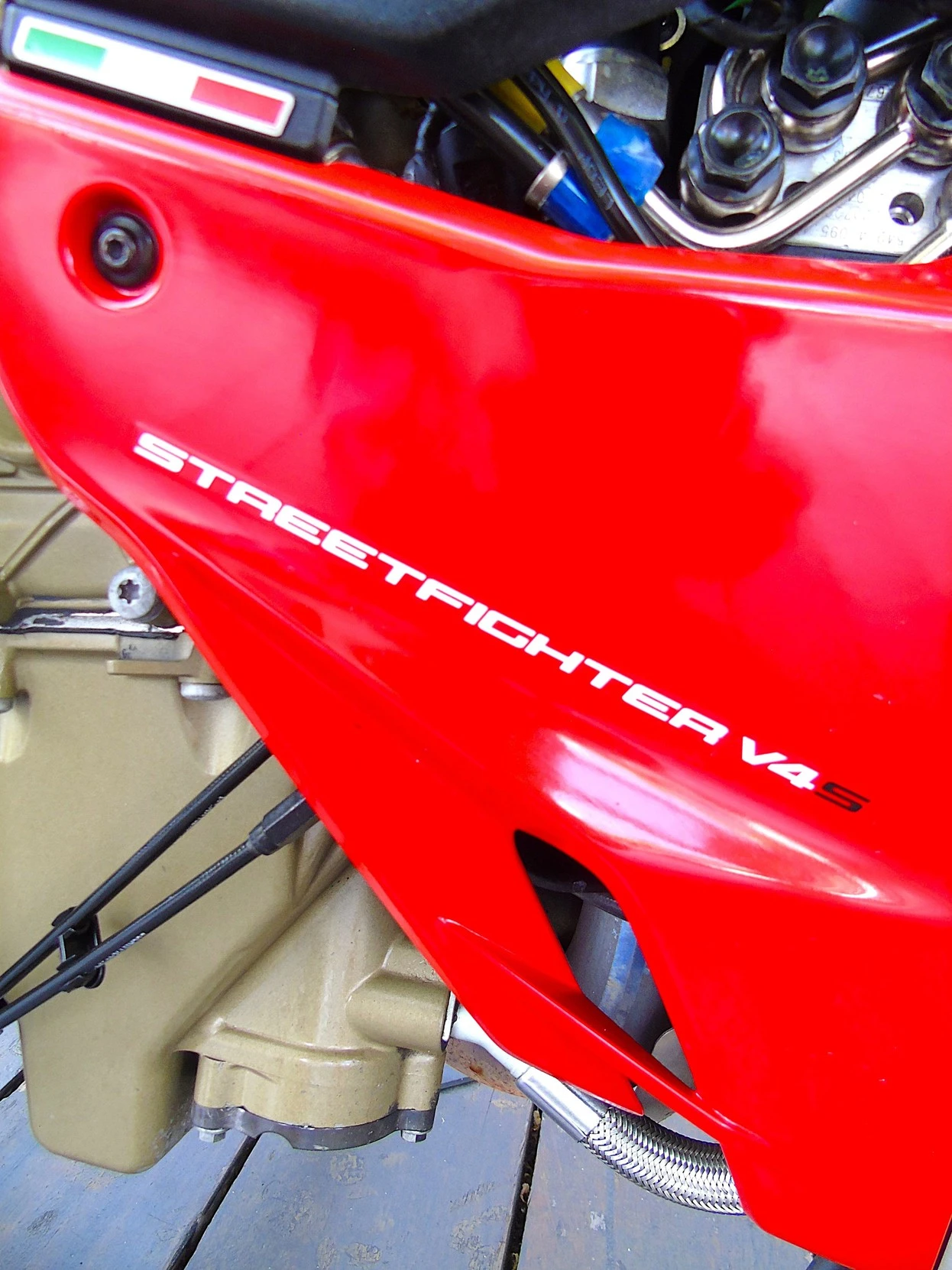 DUCATI STREETFIGHTER V4 S