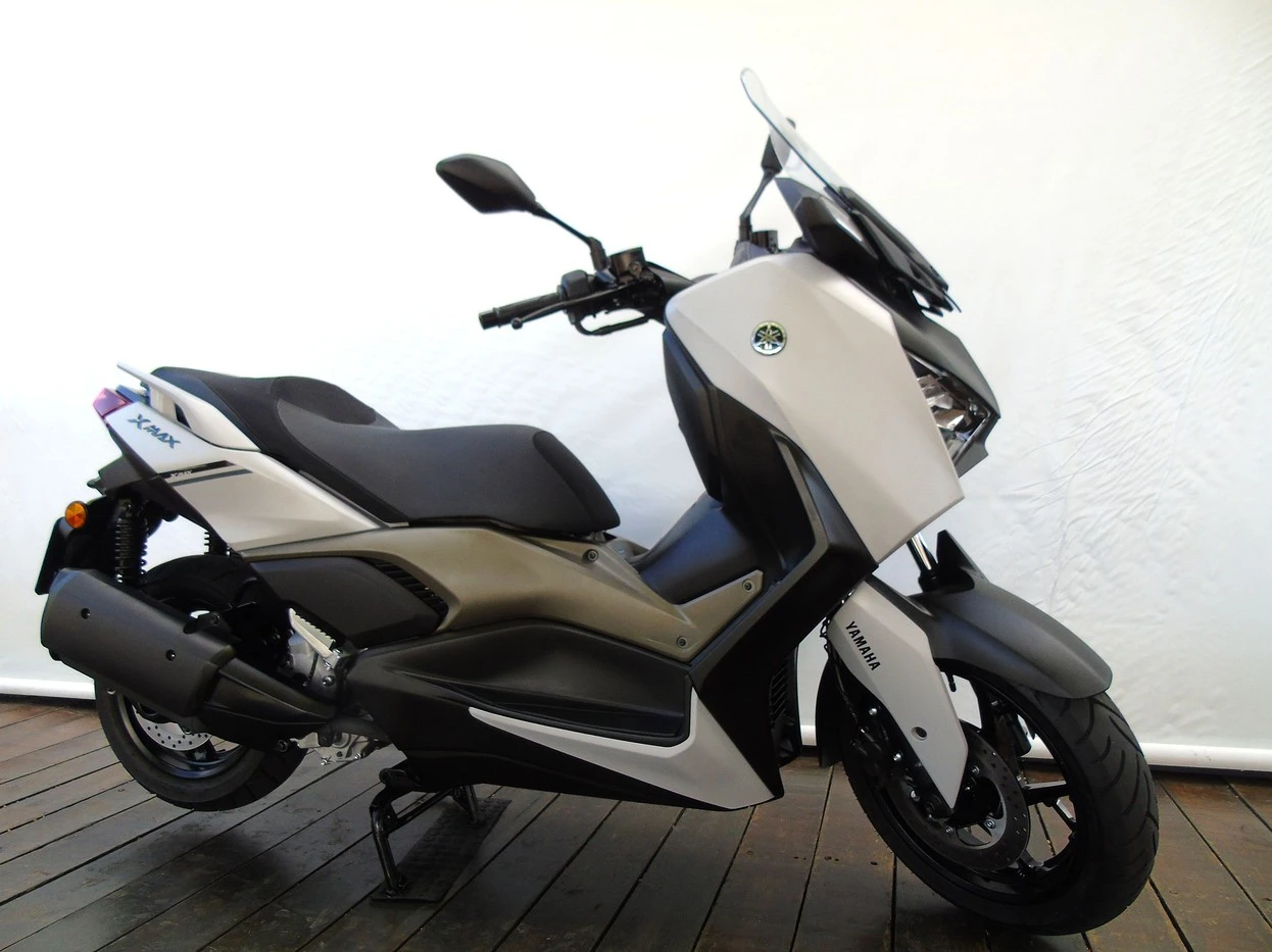 YAMAHA XMAX 250 CONNECTED ABS