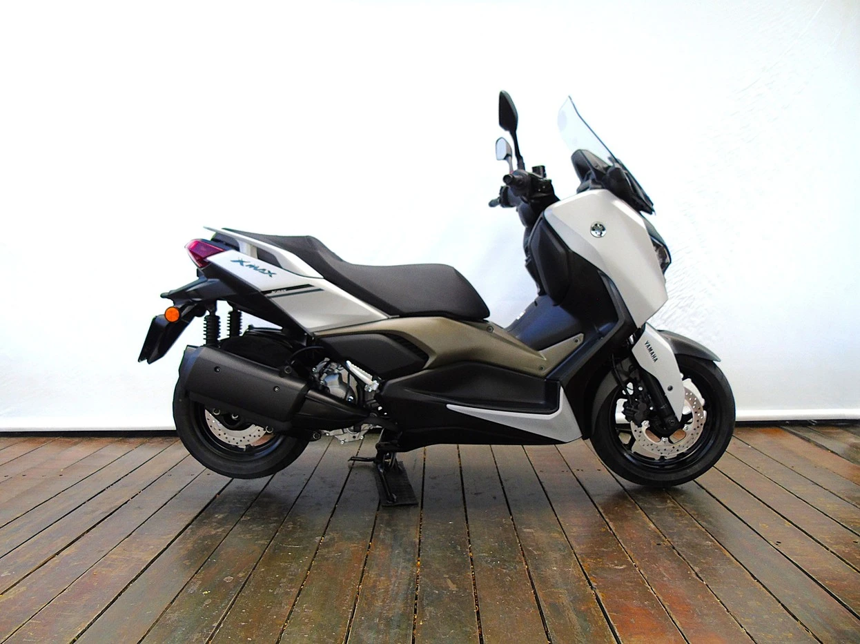 YAMAHA XMAX 250 CONNECTED ABS