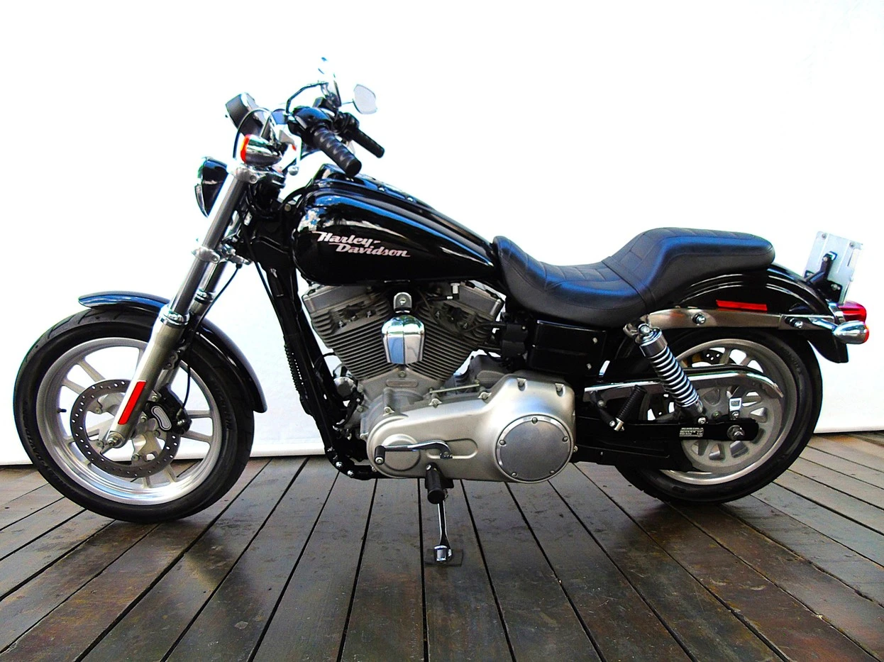 HARLEY-DAVIDSON DYNA SUPER GLIDE FXD