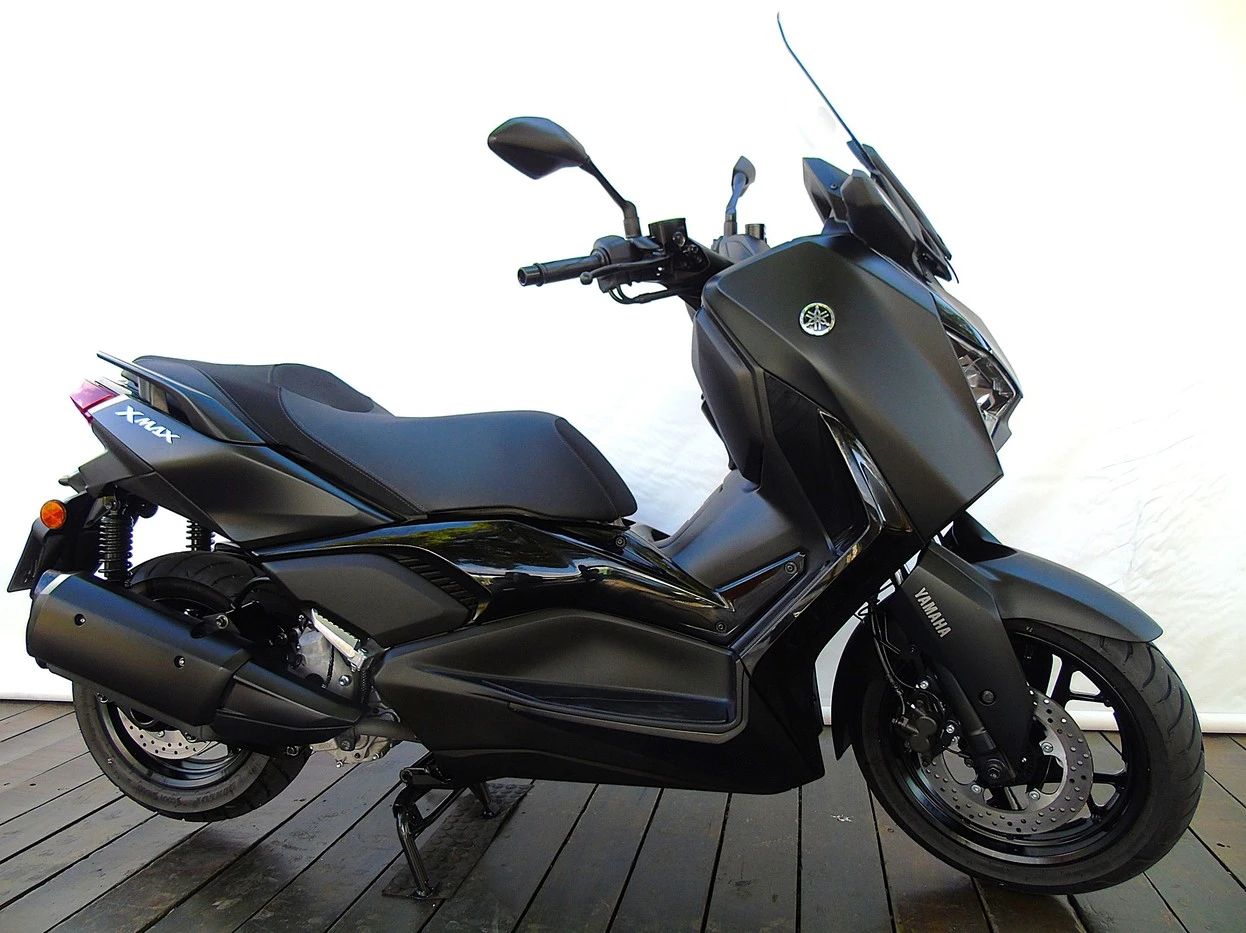 YAMAHA XMAX 250 CONNECTED ABS