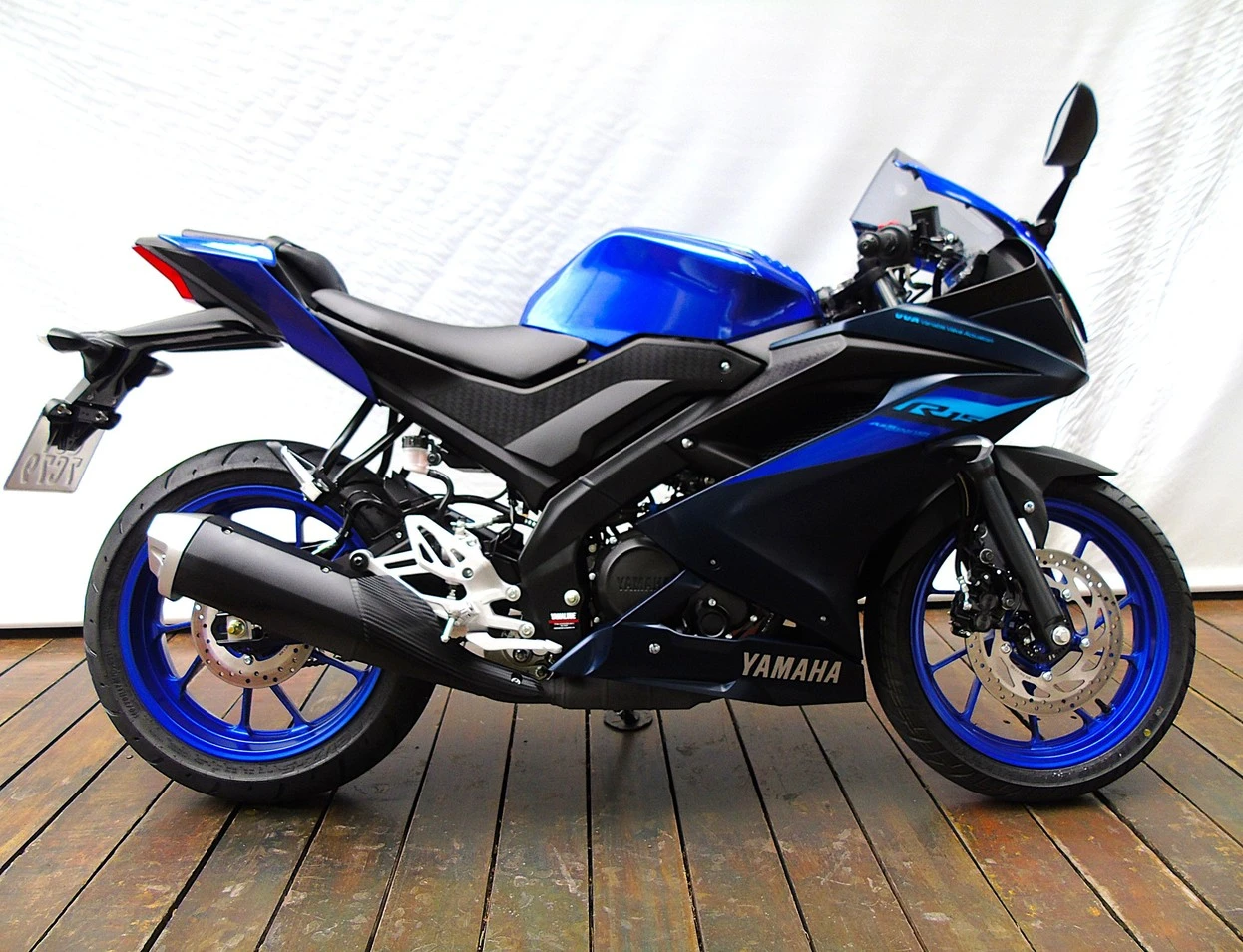 YAMAHA YZF R15