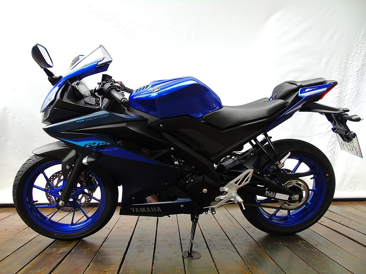 YAMAHA YZF R15
