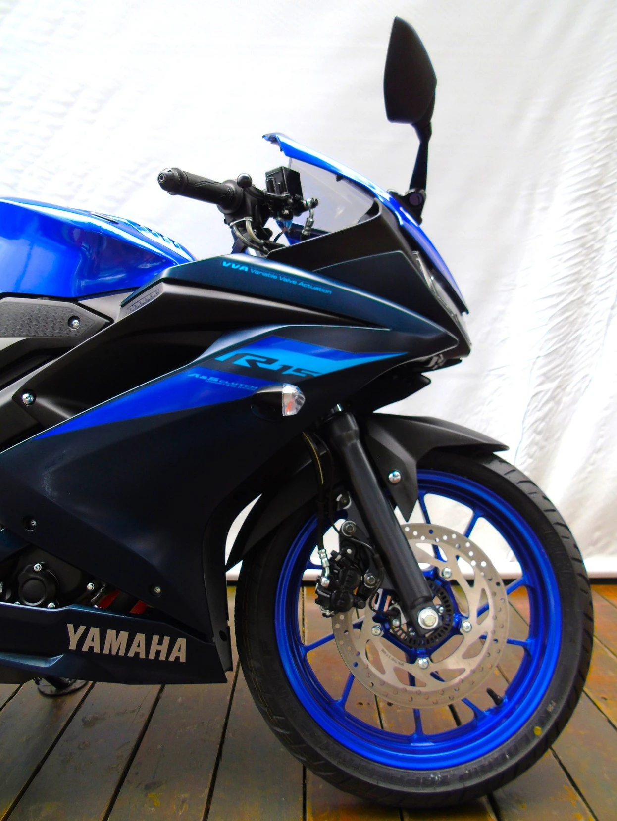 YAMAHA YZF R15