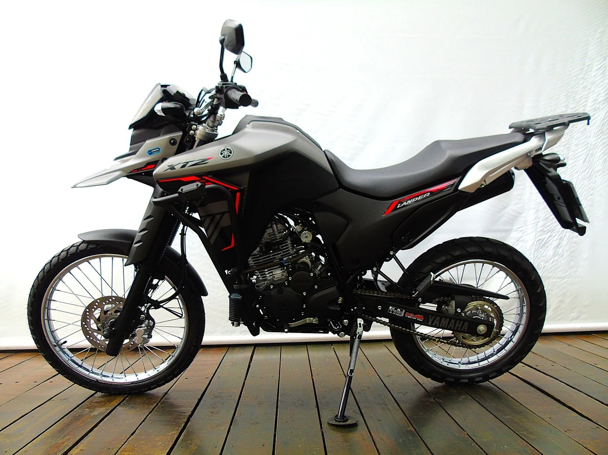 YAMAHA XTZ 250 LANDER CONNECTED