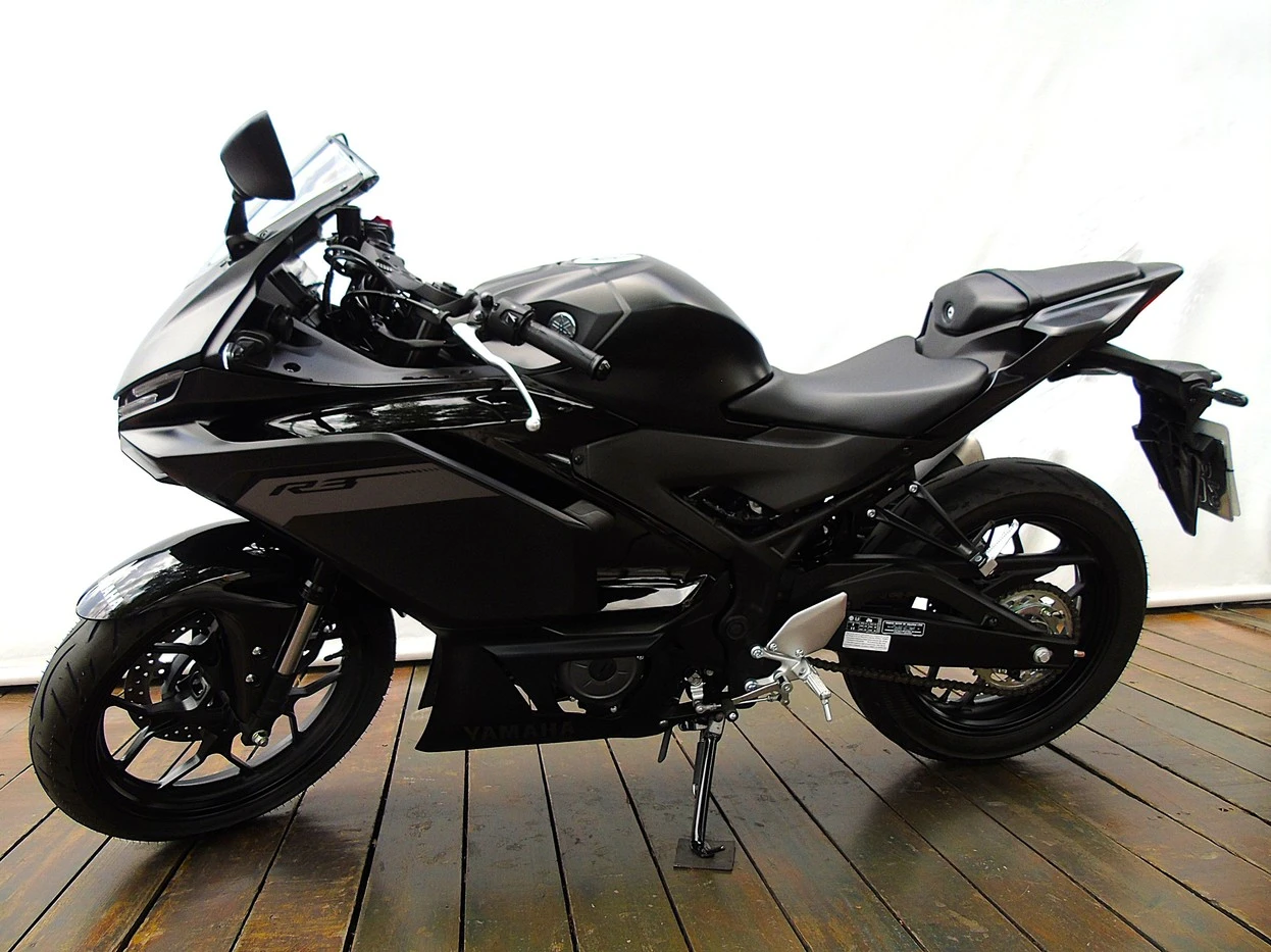YAMAHA YZF R3 ABS CONNECTED