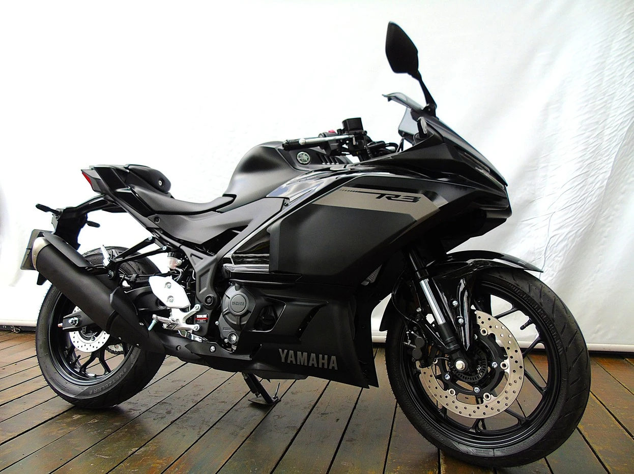 YAMAHA YZF R3 ABS CONNECTED