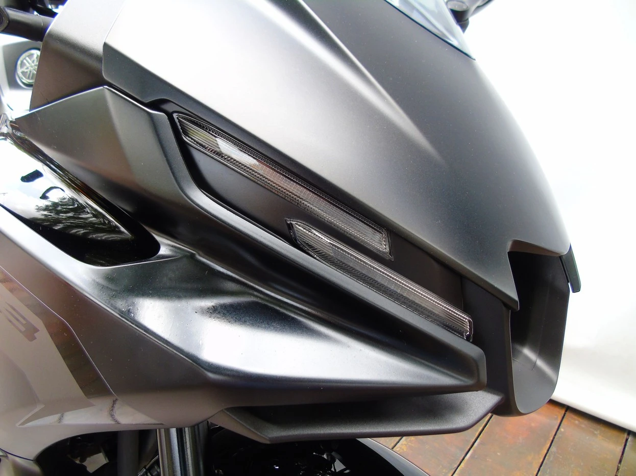 YAMAHA YZF R3 ABS CONNECTED