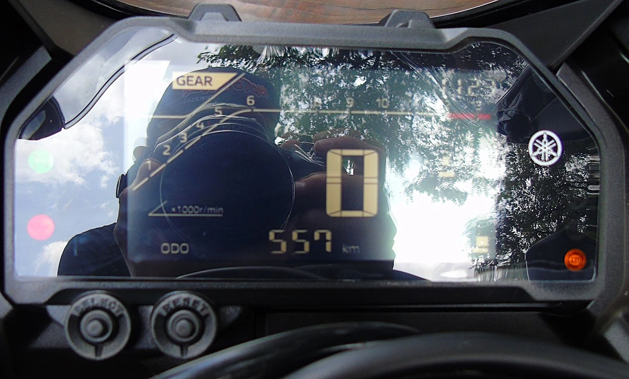 YAMAHA YZF R3 ABS CONNECTED