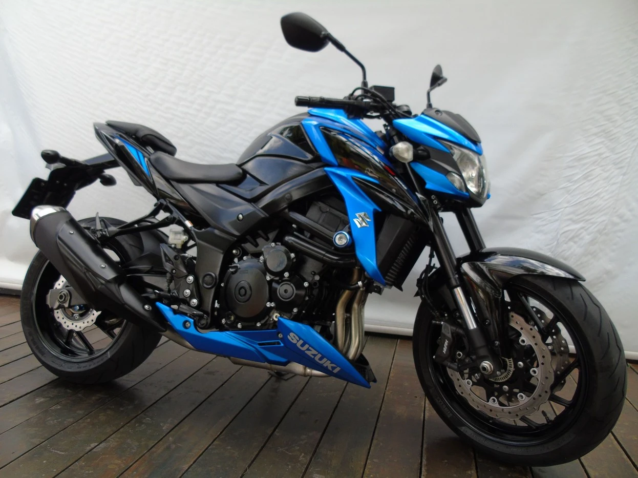 SUZUKI GSX S 750A