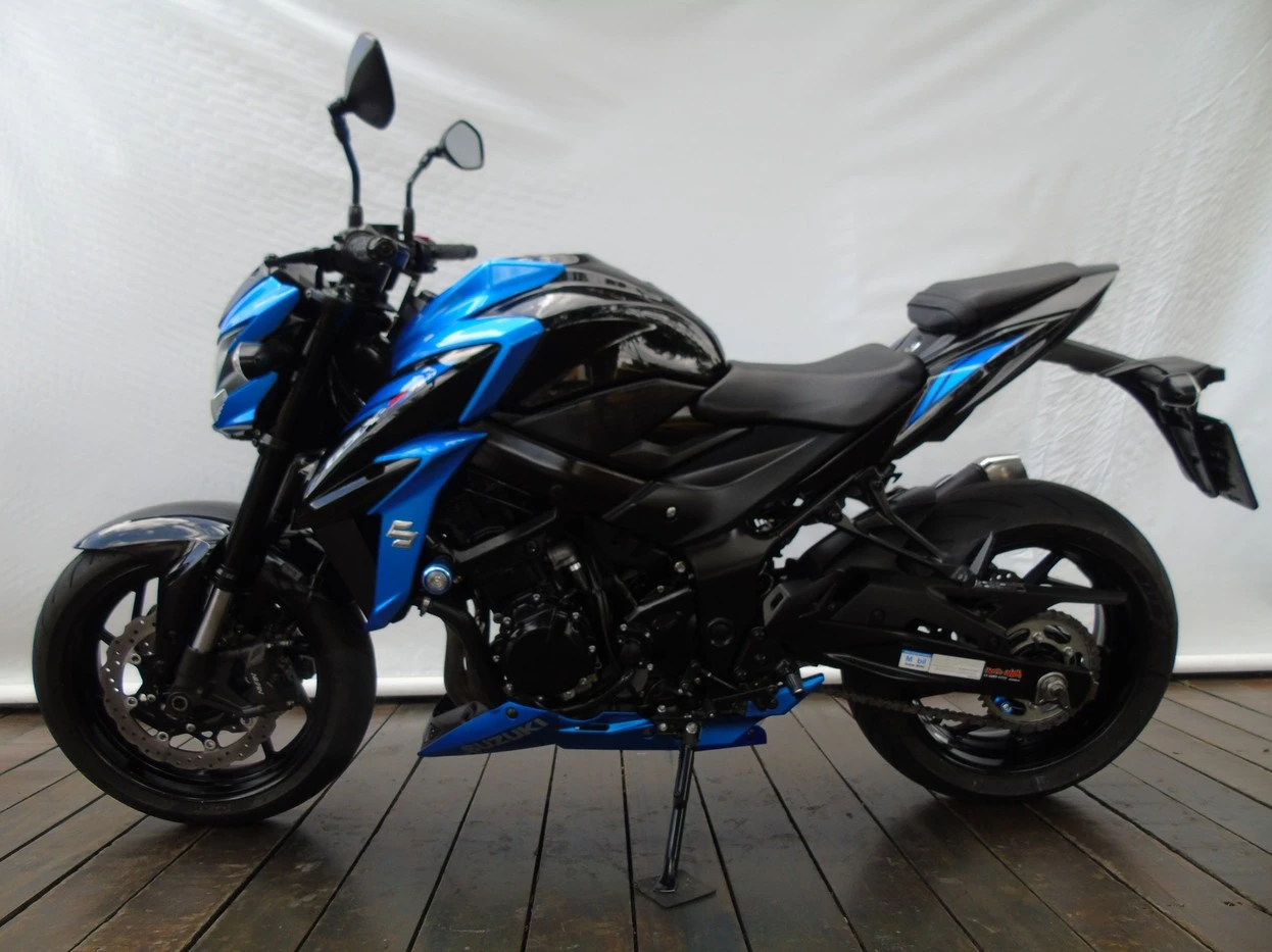 SUZUKI GSX S 750A