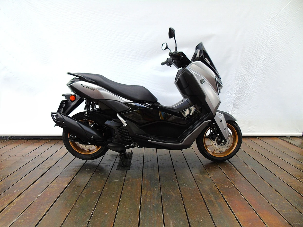 YAMAHA NMAX CONNECTED 160 ABS