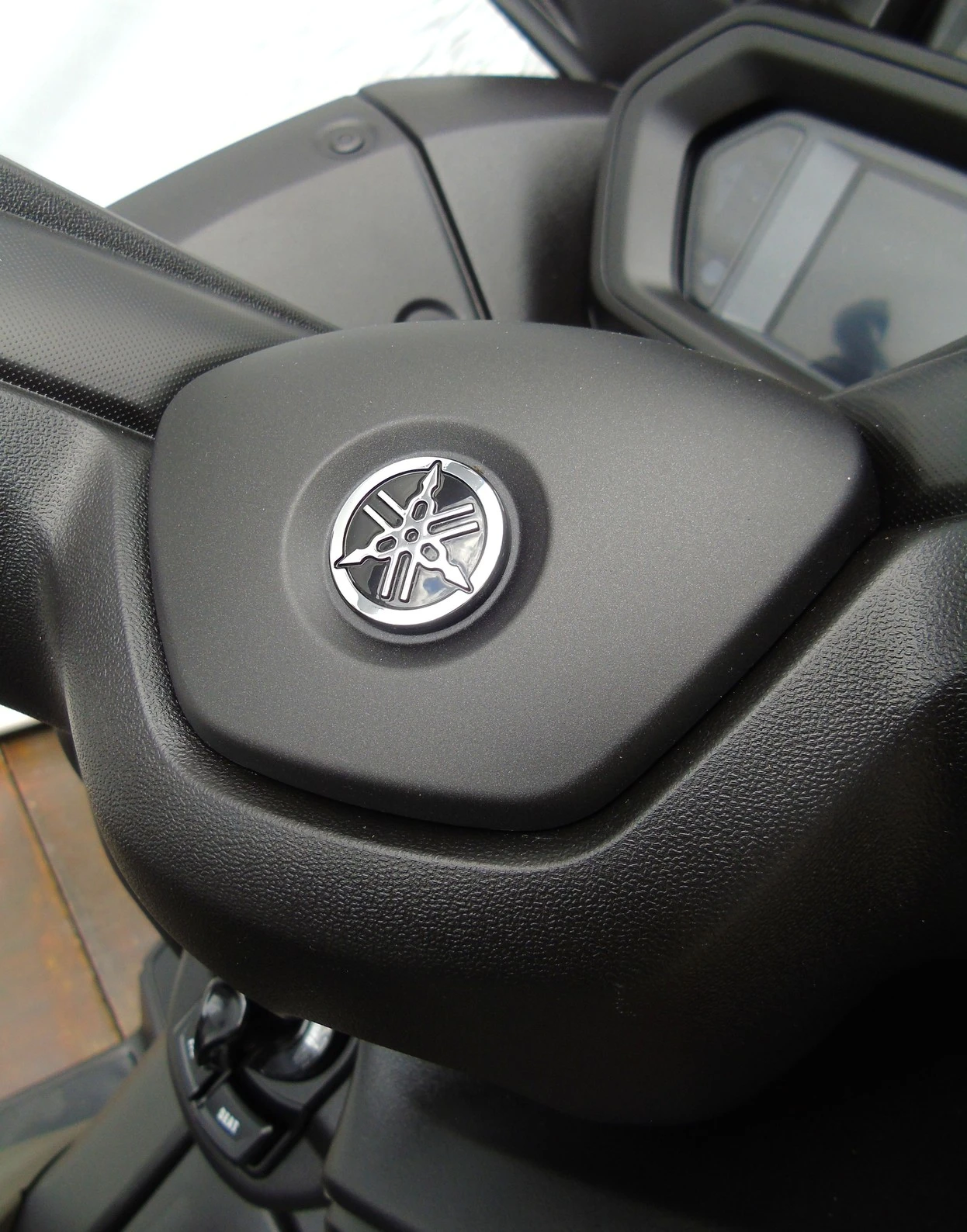 YAMAHA XMAX 250 CONNECTED ABS