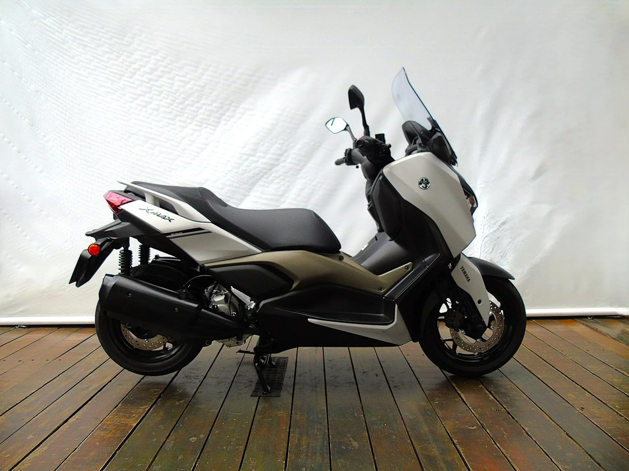 YAMAHA XMAX 250 CONNECTED ABS