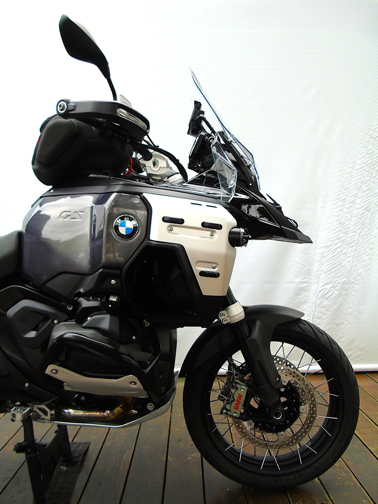 BMW R 1300 GS ADVENTURE TRIPLE BLACK