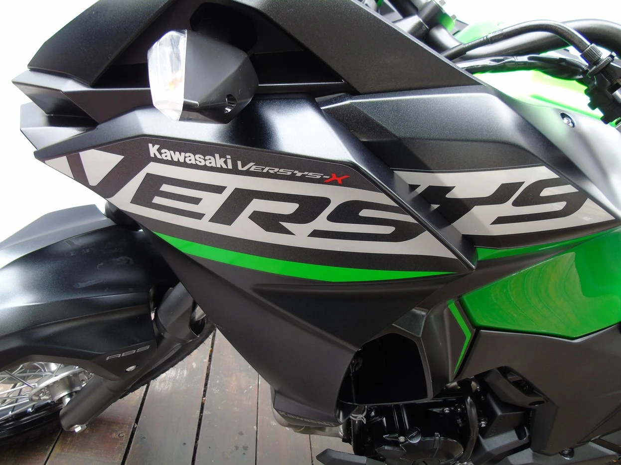 KAWASAKI VERSYS-X 300
