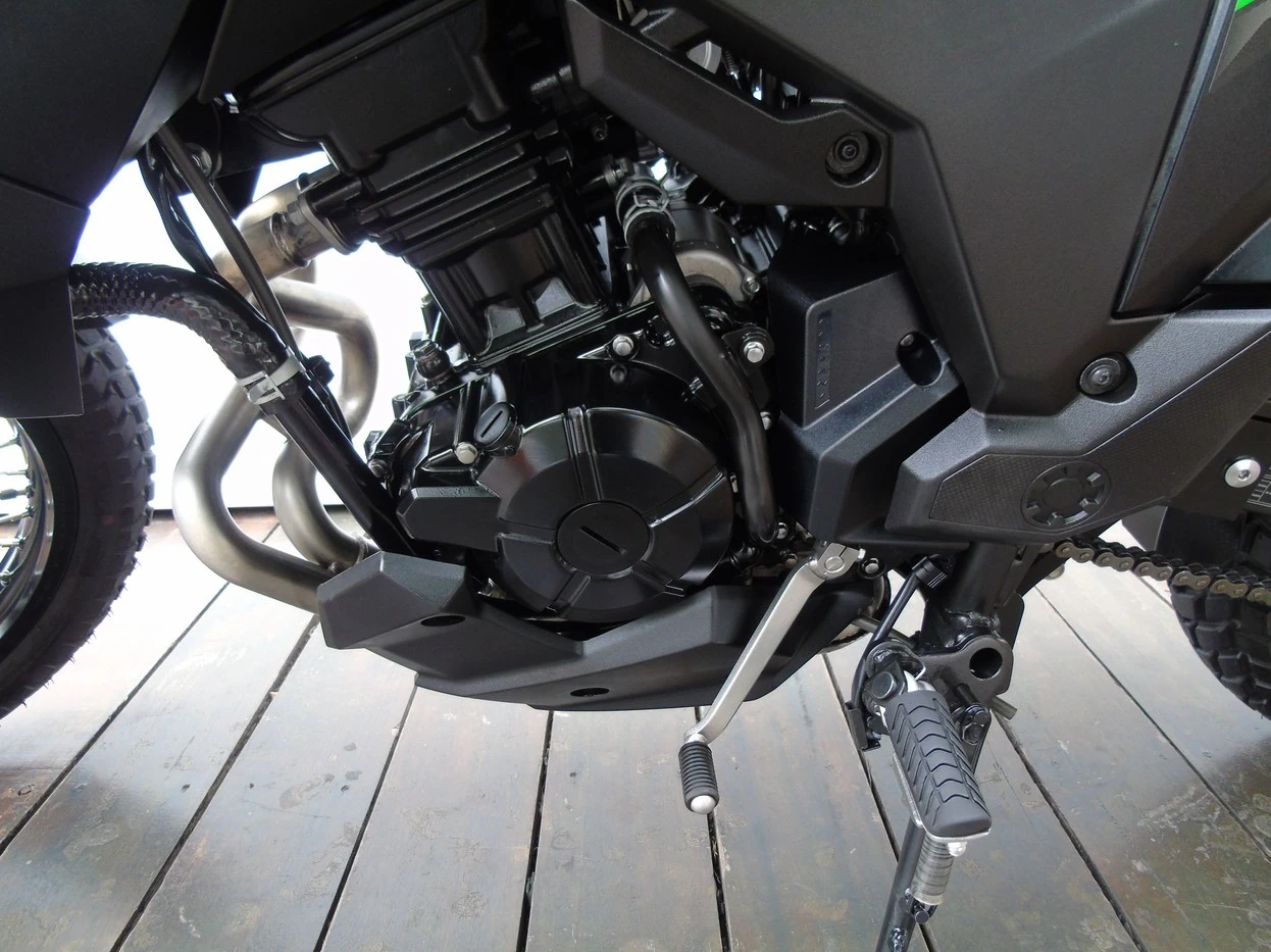 KAWASAKI VERSYS-X 300