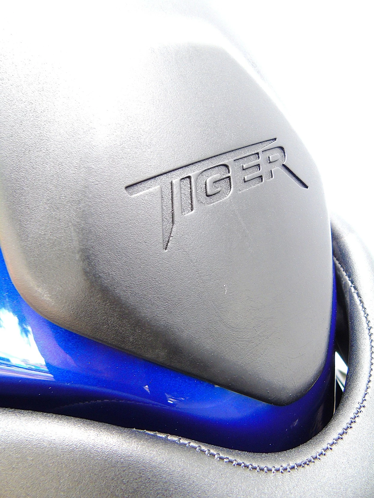 TRIUMPH TIGER 800 ABS