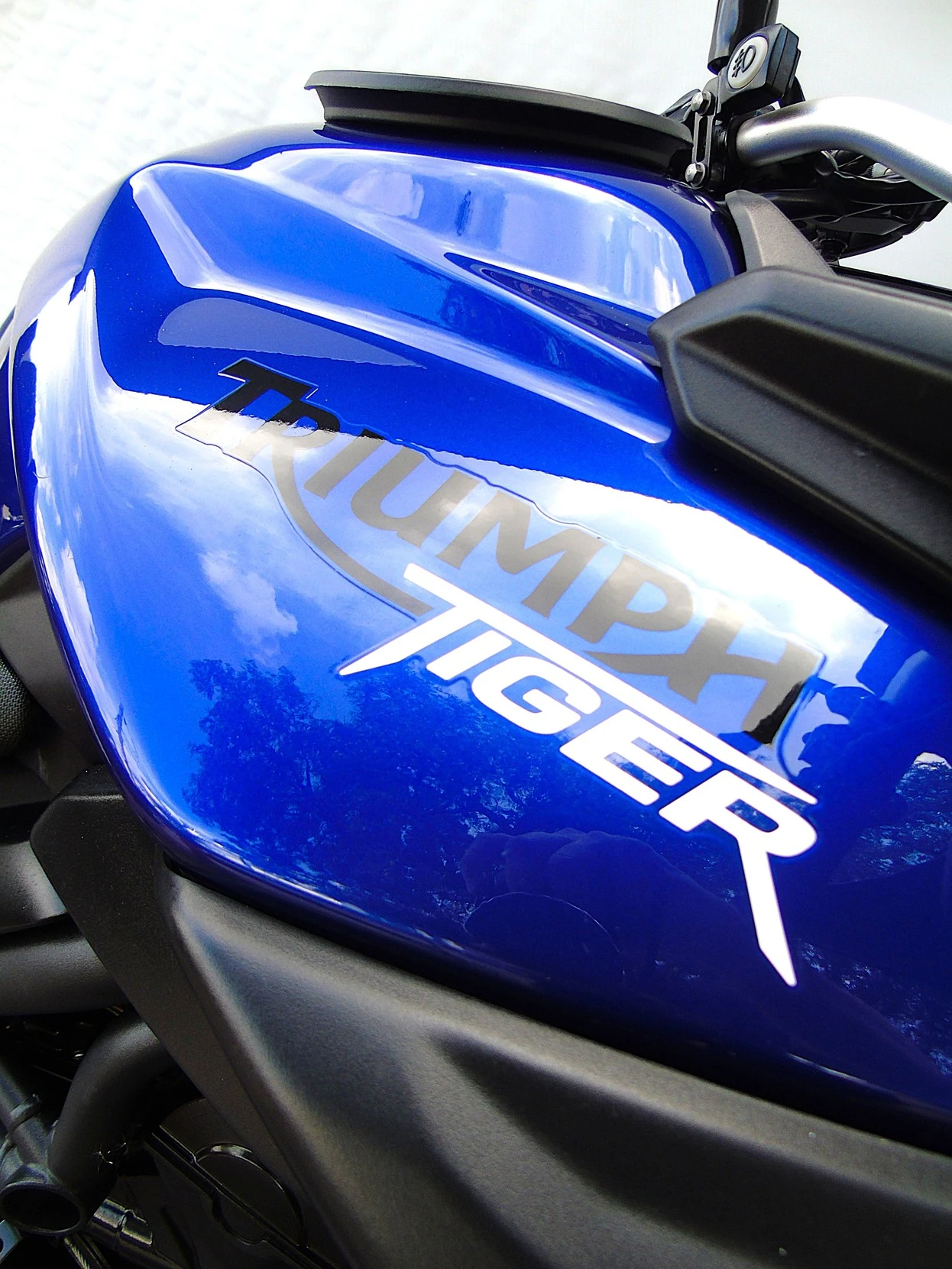 TRIUMPH TIGER 800 ABS