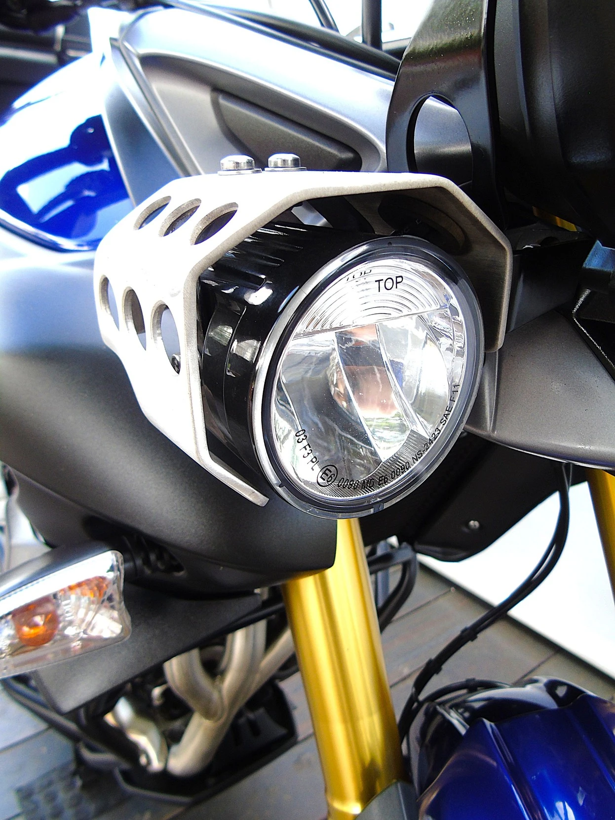 TRIUMPH TIGER 800 ABS