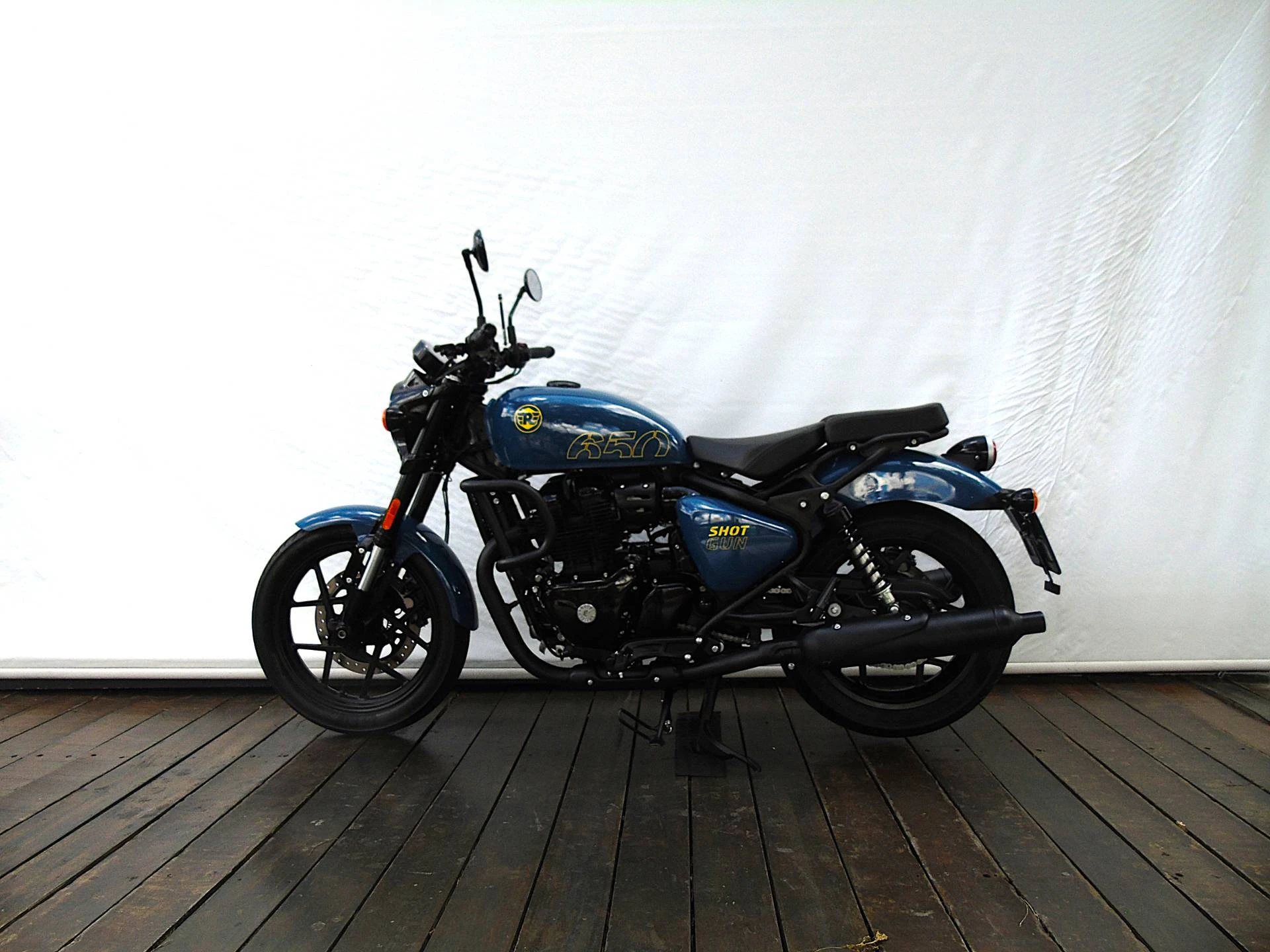 ROYAL ENFIELD SHOTGUN 650 STENCIL WHITE