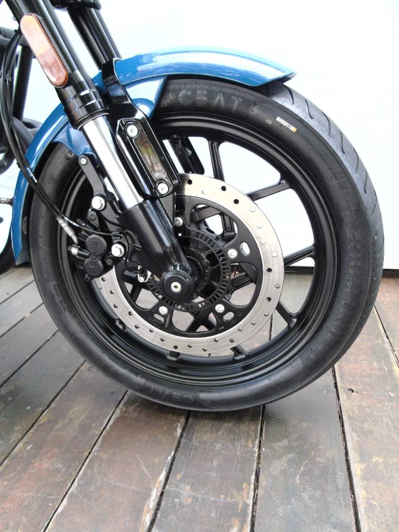 ROYAL ENFIELD SHOTGUN 650 STENCIL WHITE