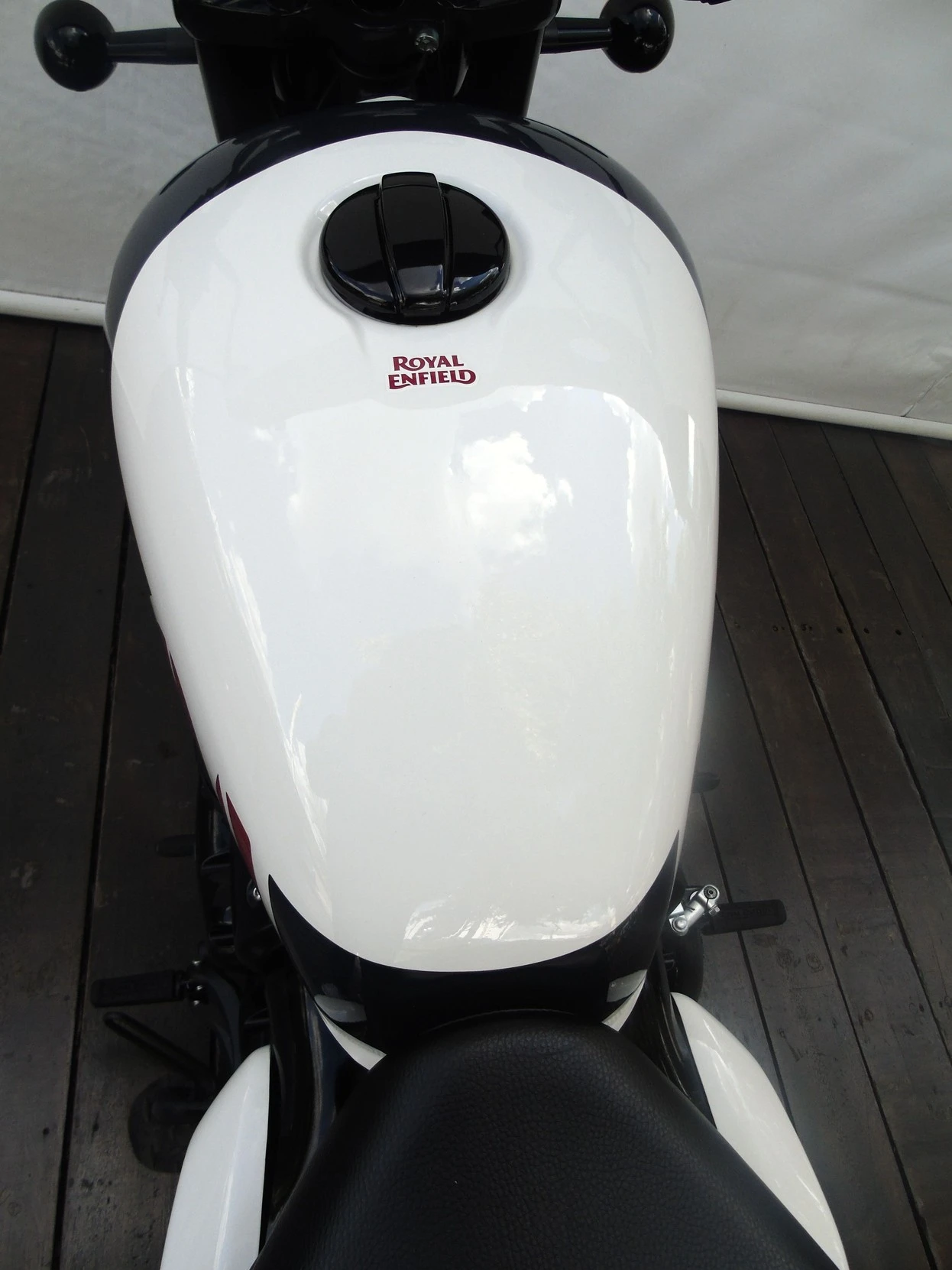 ROYAL ENFIELD SHOTGUN 650 STENCIL WHITE