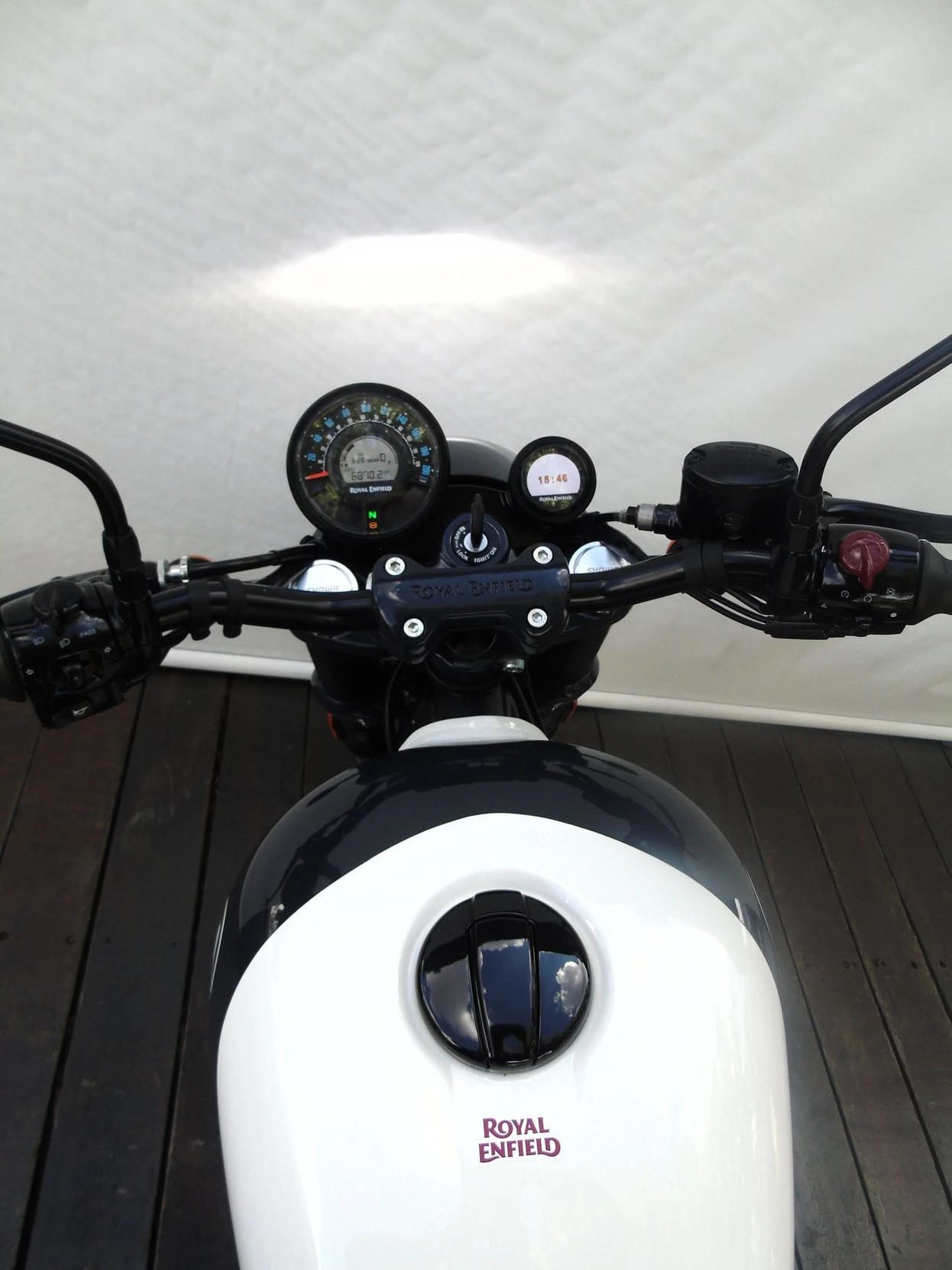 ROYAL ENFIELD SHOTGUN 650 STENCIL WHITE