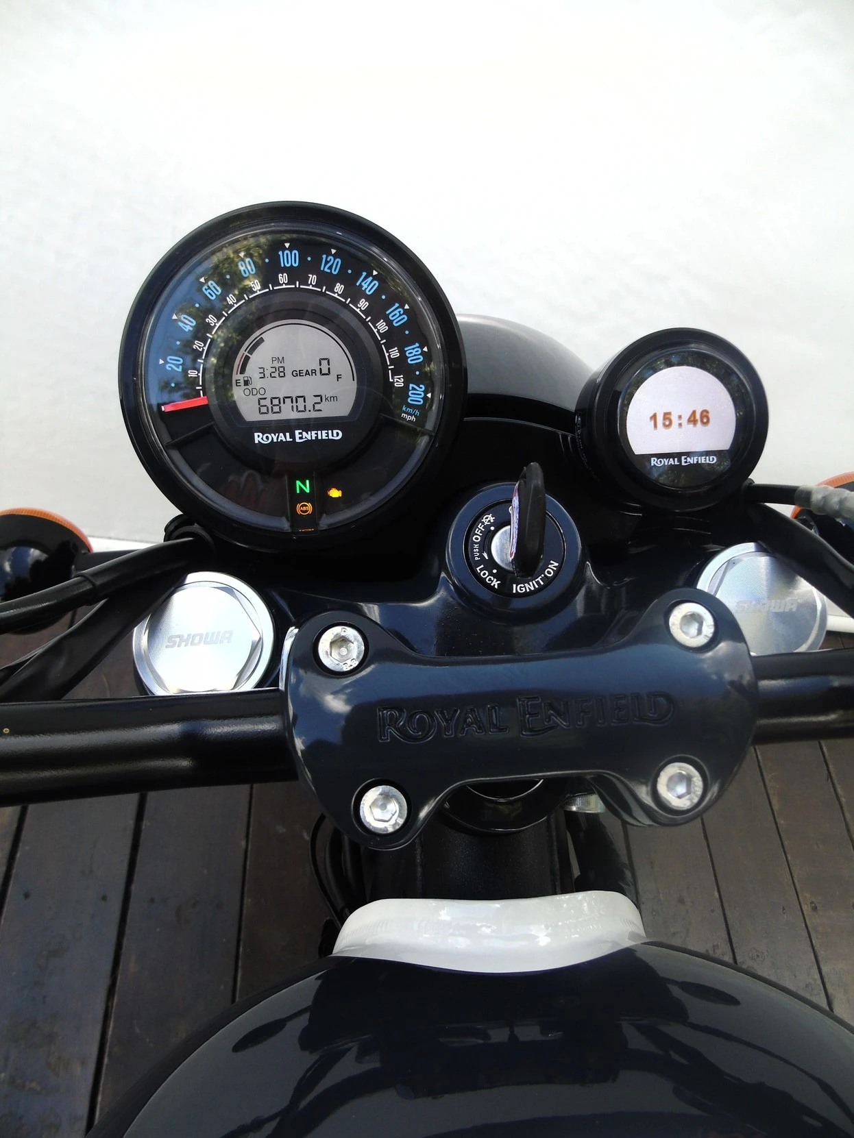 ROYAL ENFIELD SHOTGUN 650 STENCIL WHITE