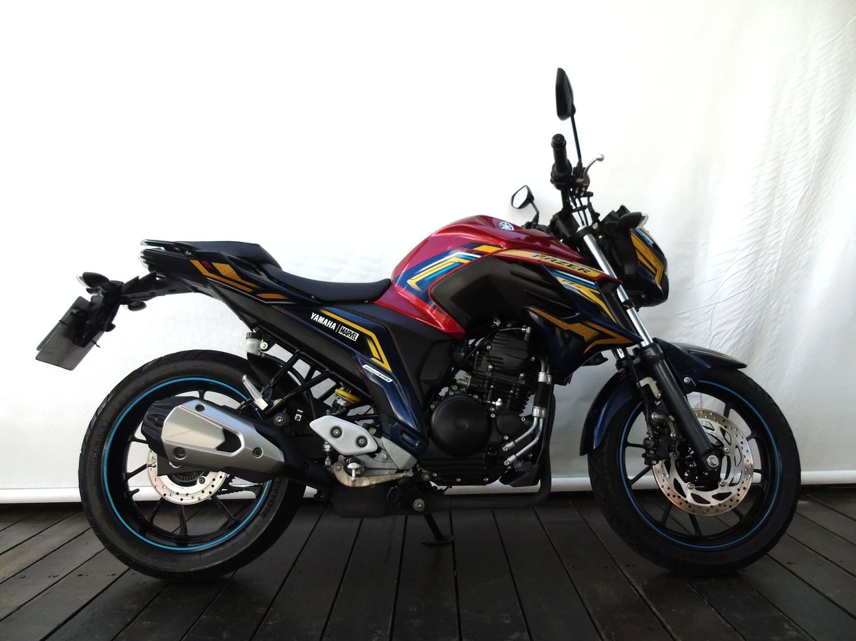 YAMAHA FZ25 FAZER ABS