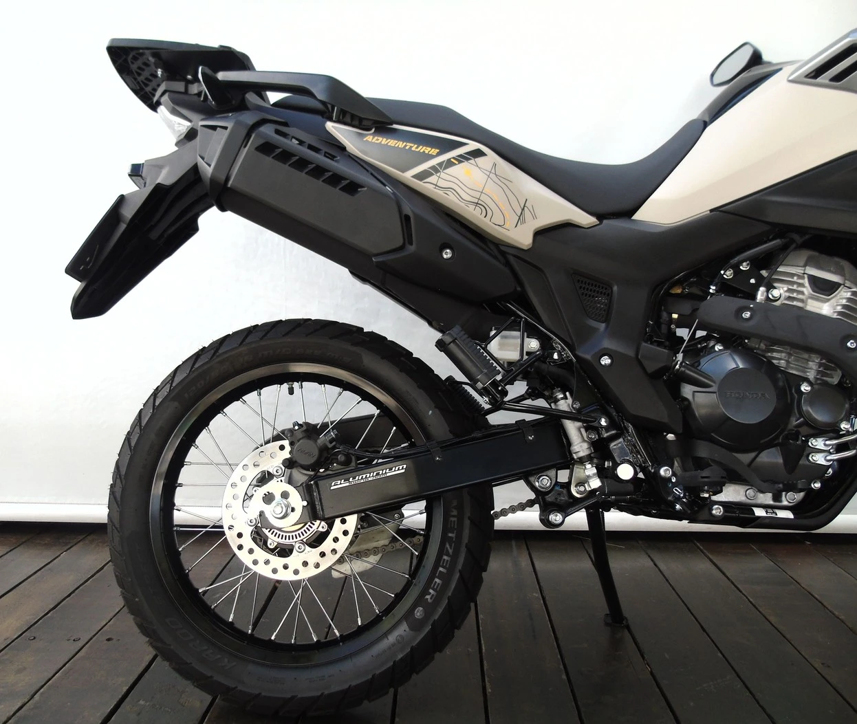 HONDA XRE 300 SAHARA