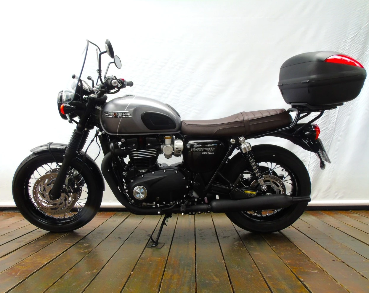 TRIUMPH BONNEVILLE T120 BLACK 1200