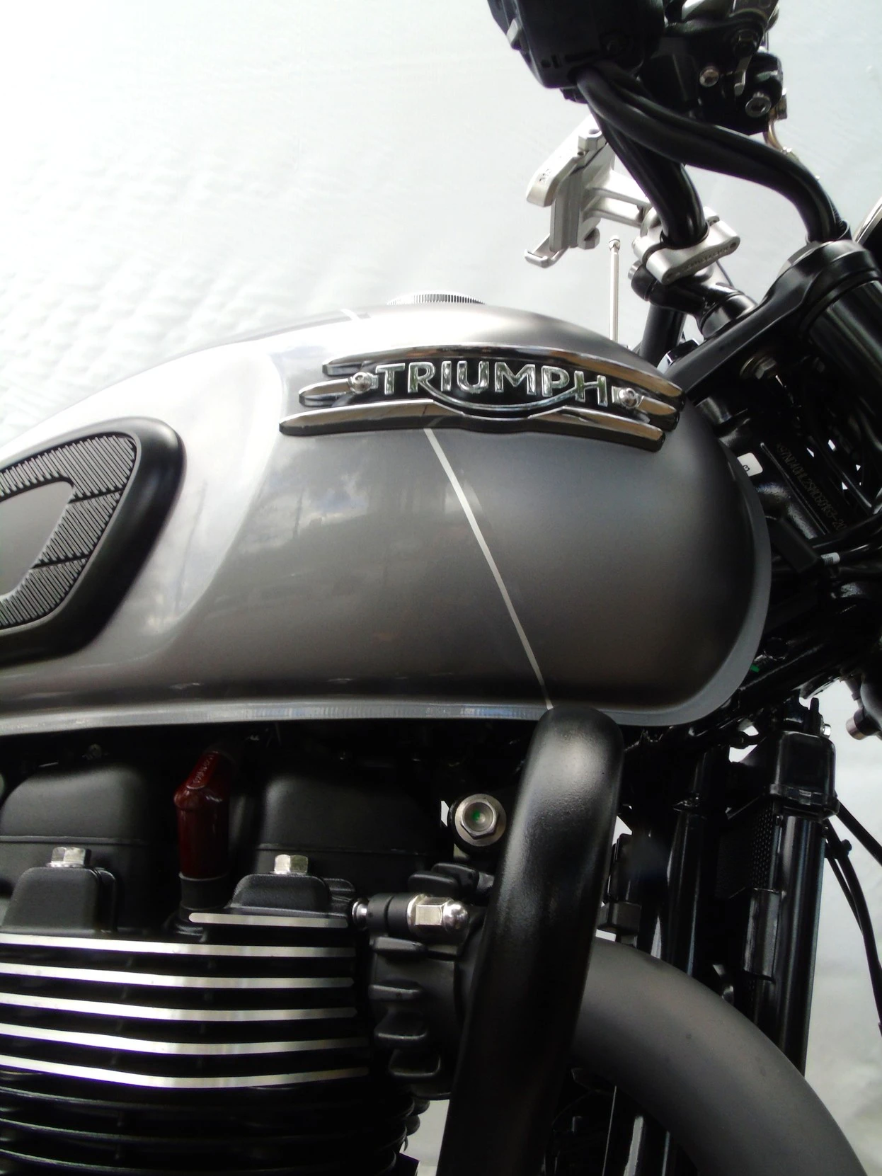 TRIUMPH BONNEVILLE T120 BLACK 1200