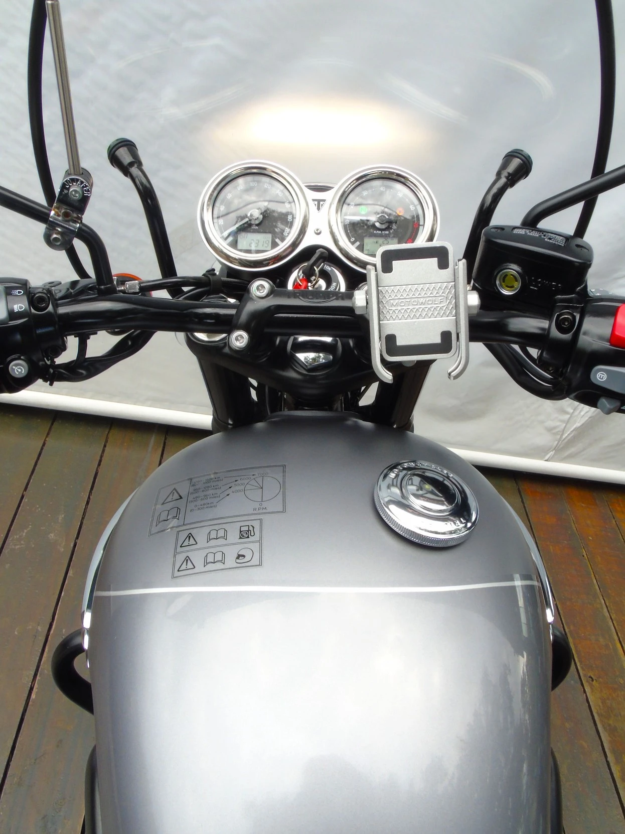 TRIUMPH BONNEVILLE T120 BLACK 1200