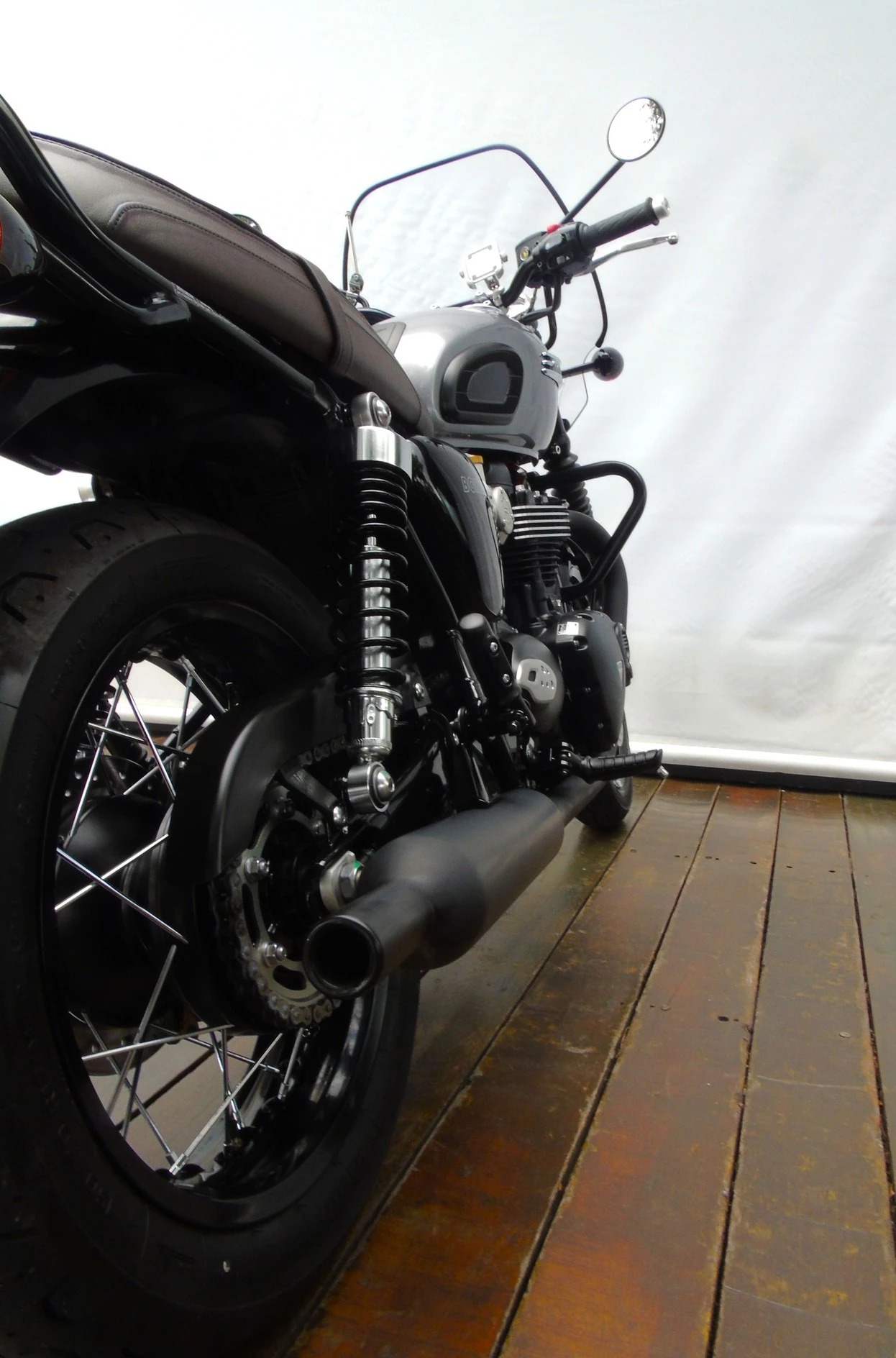 TRIUMPH BONNEVILLE T120 BLACK 1200