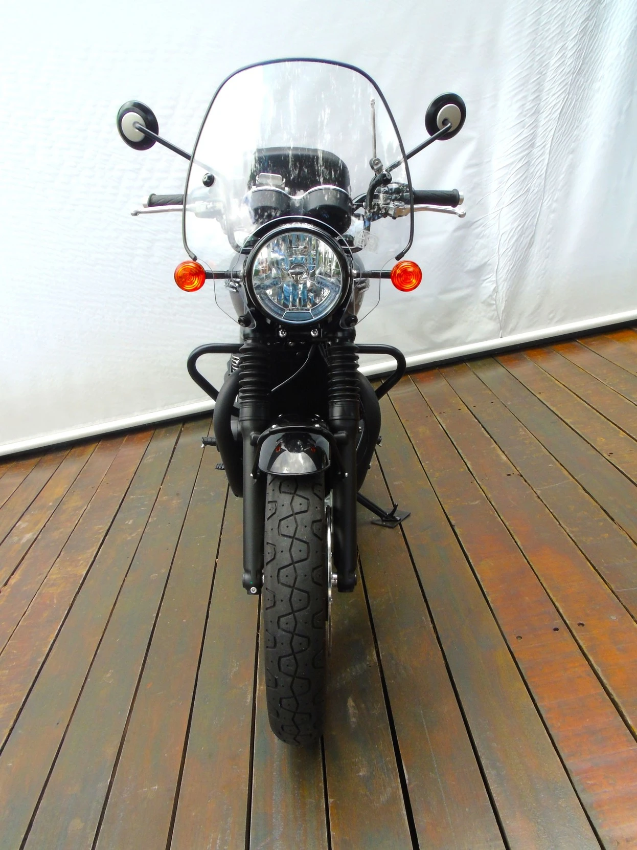 TRIUMPH BONNEVILLE T120 BLACK 1200