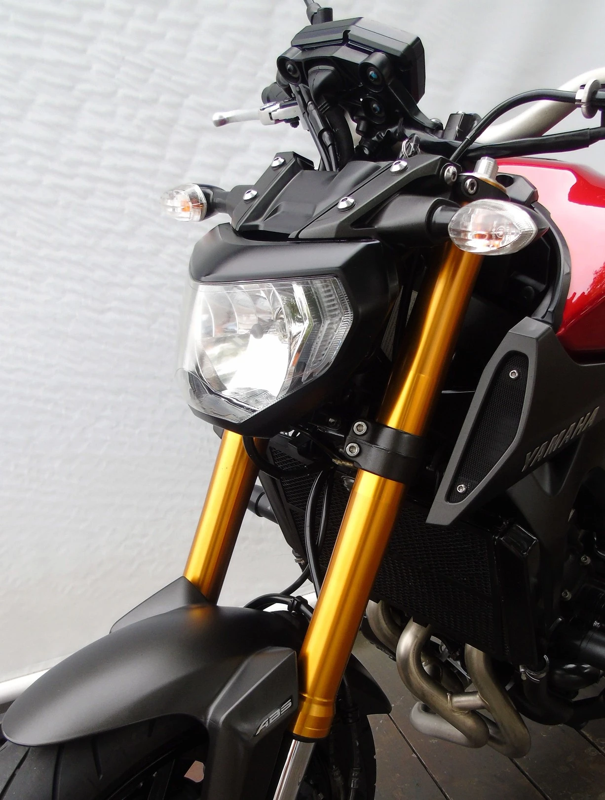 YAMAHA MT-09