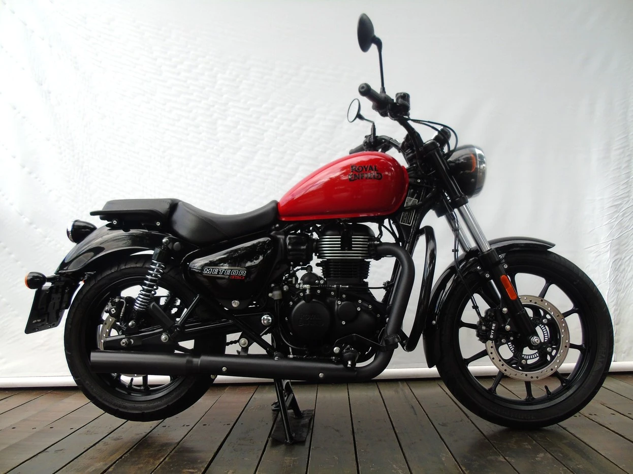 ROYAL ENFIELD METEOR 350 FIREBALL
