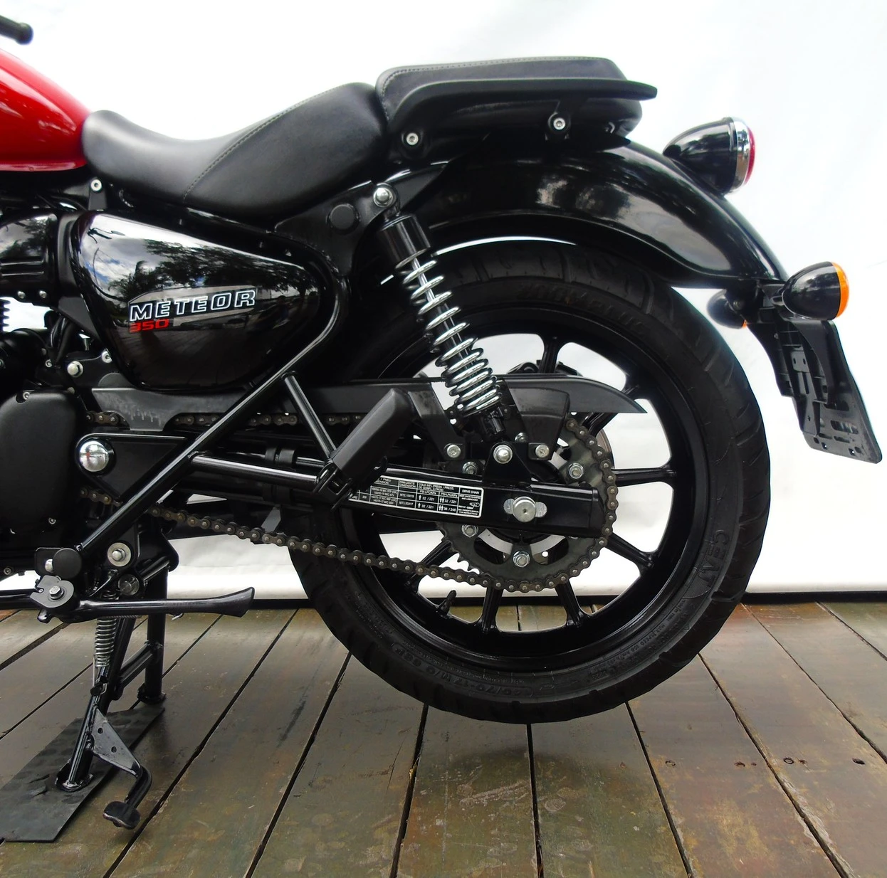 ROYAL ENFIELD METEOR 350 FIREBALL