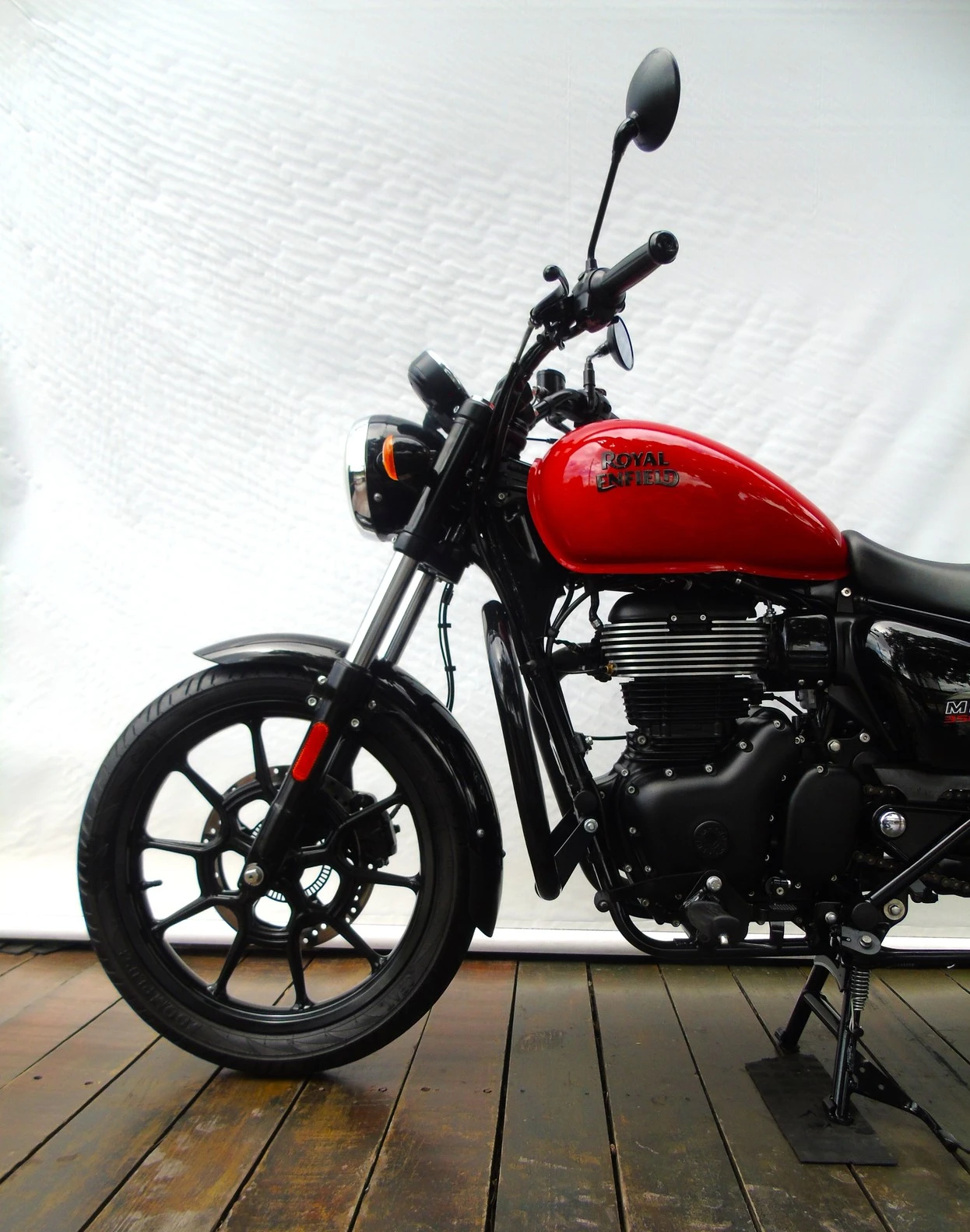 ROYAL ENFIELD METEOR 350 FIREBALL