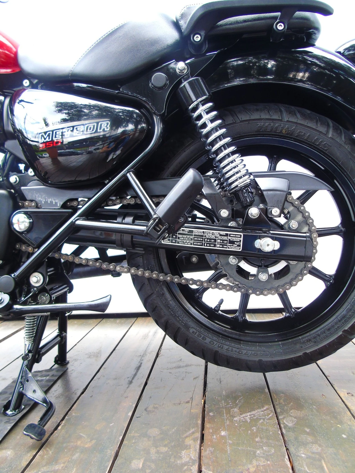 ROYAL ENFIELD METEOR 350 FIREBALL