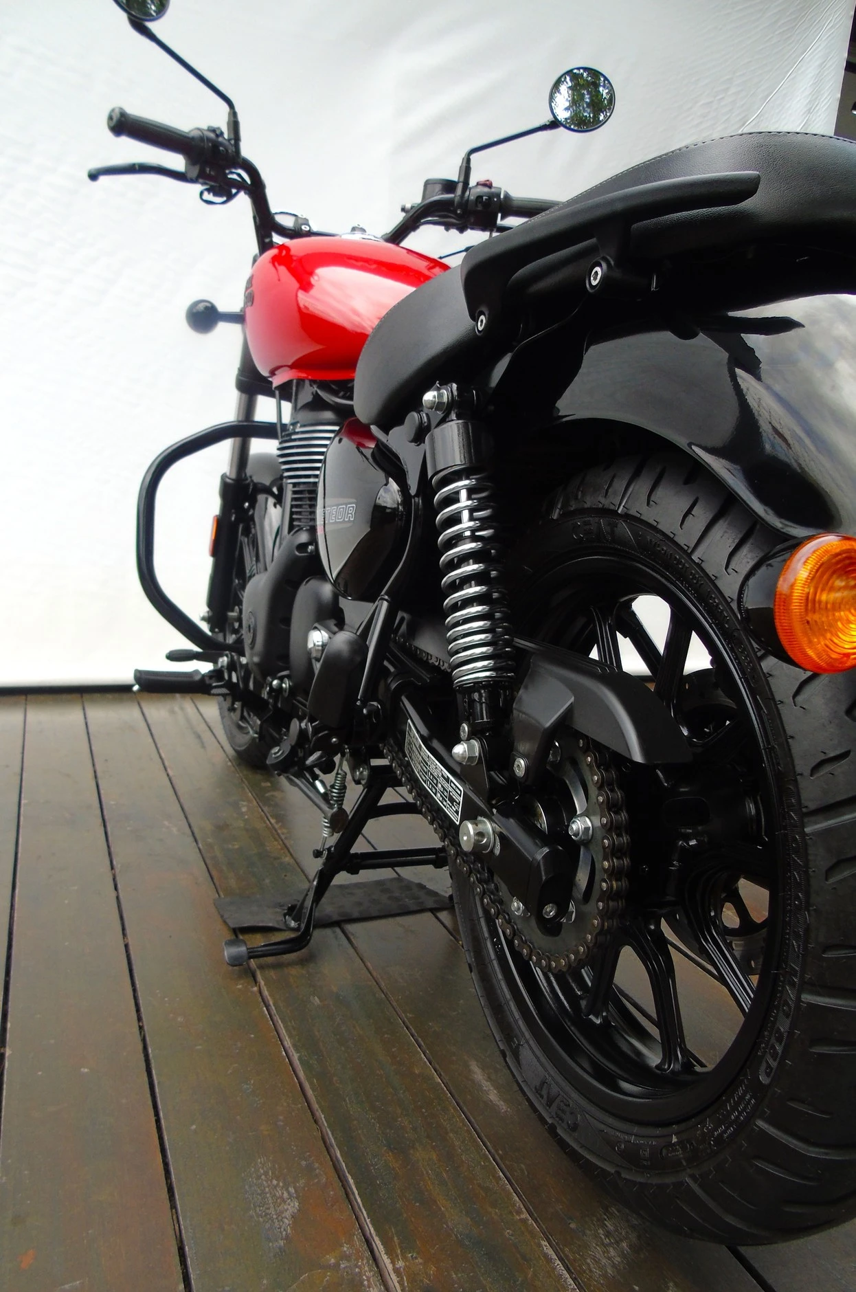 ROYAL ENFIELD METEOR 350 FIREBALL