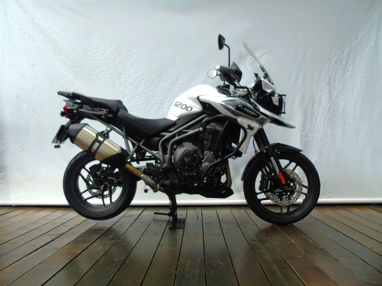 TRIUMPH TIGER 1200 XR