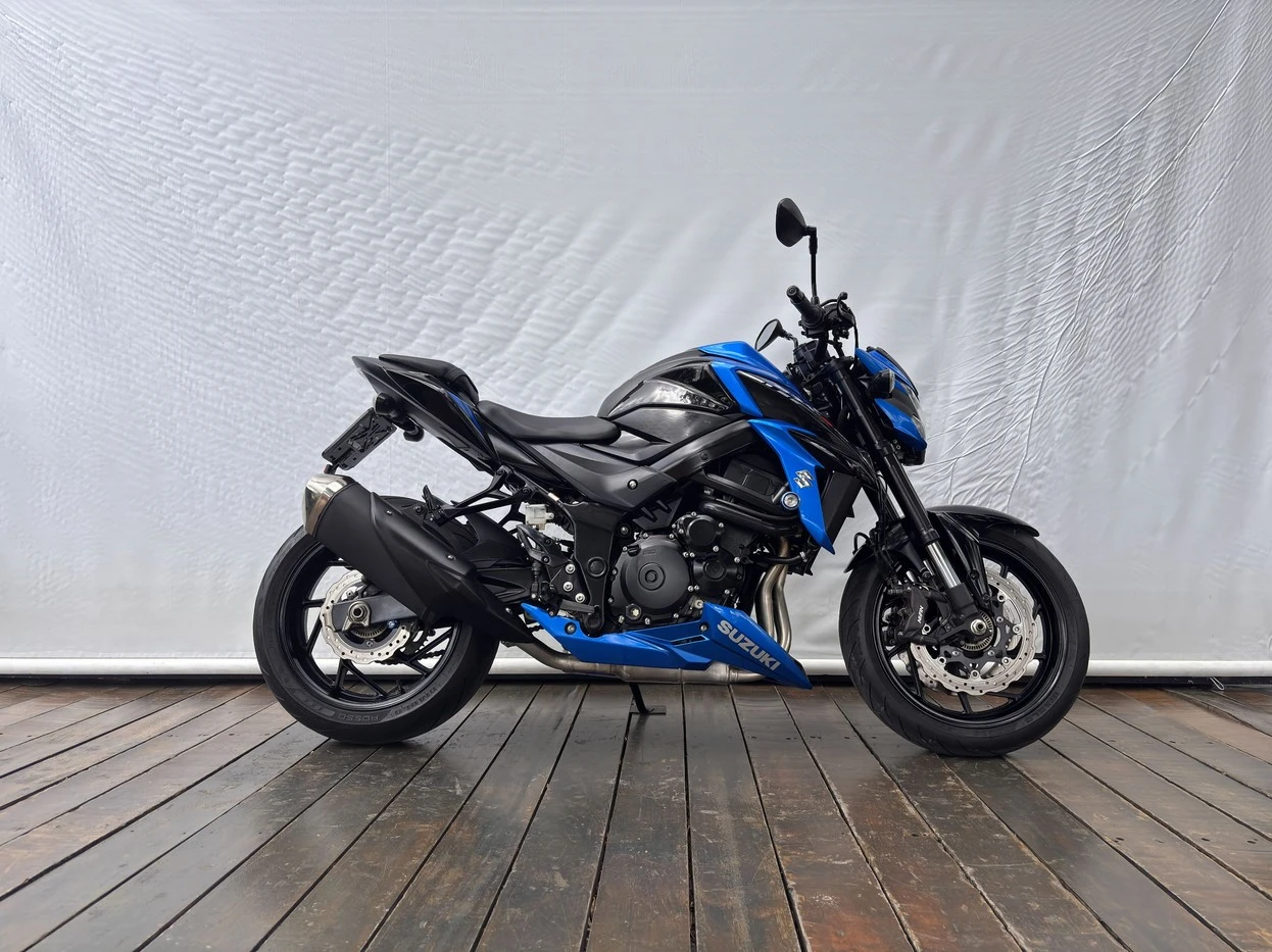 SUZUKI GSX S 750A